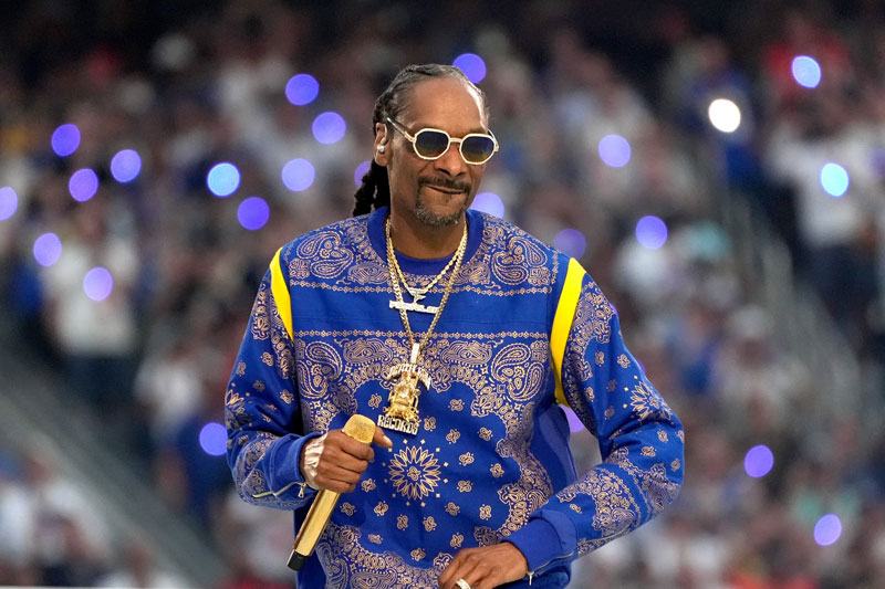 Snoop Dogg To Sponsor Arizona Bowl Game For 2024 College Football Season