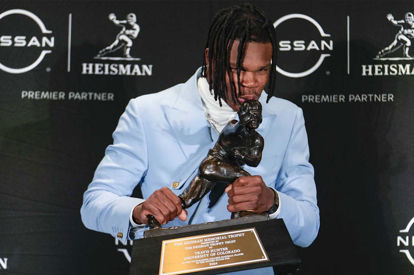 Buffs Let Fans Tour Facilities, Pose With Heismans